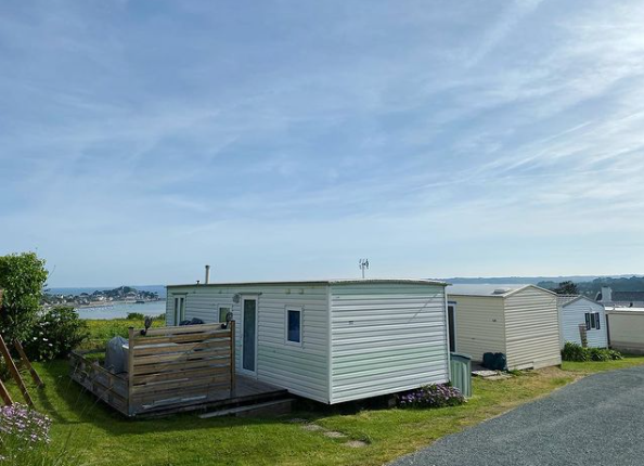 Exploration de la nature sauvage par le camping Bégard : comment apprécier et respecter la beauté naturelle tout en campant